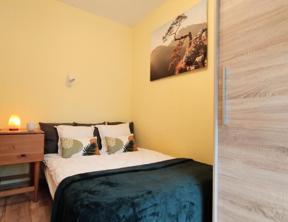 Yellow Apartment Wieliczka Luaran gambar